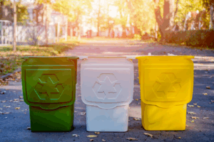 3 Pojemniki do segregacji odpadów