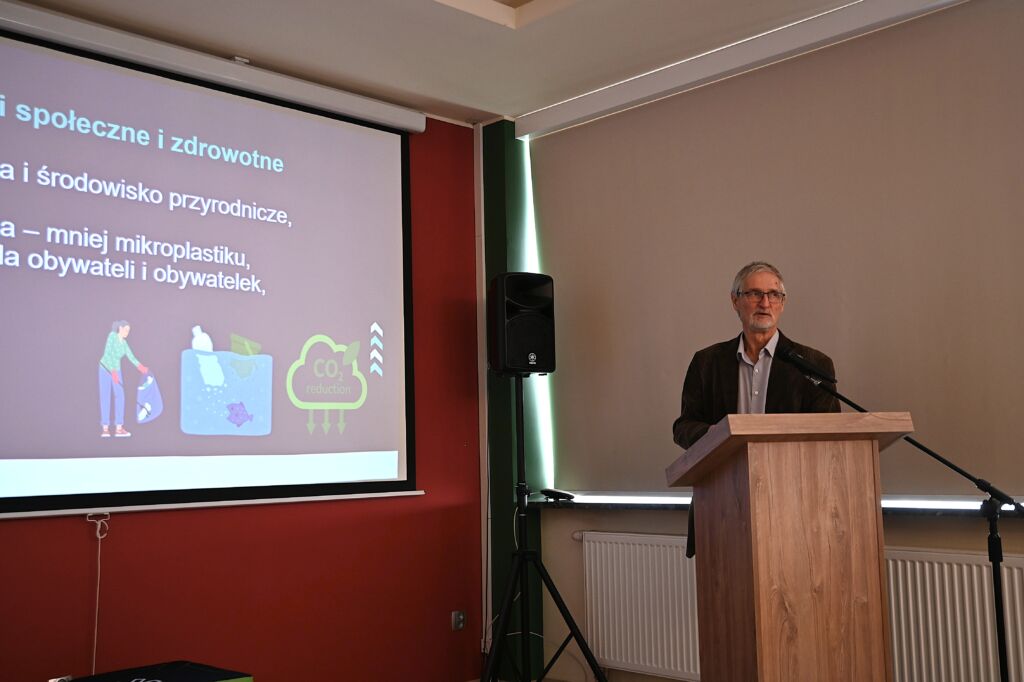 Prelegent biorący udział w konferencji.
