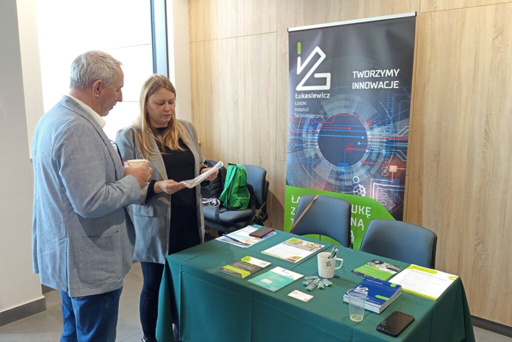 Stoisko Łukasiewicz - ŁIT